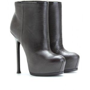 YSL Stunning Rounded Toe Platform Booties!